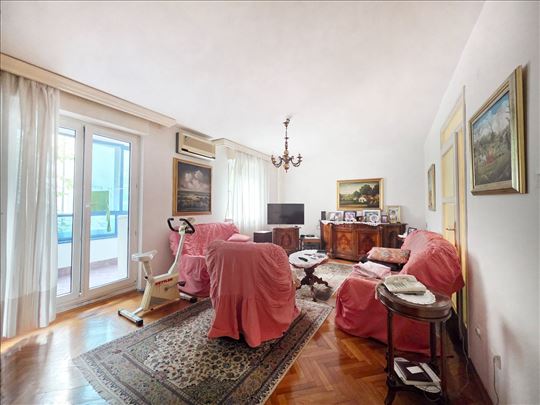 4.0, 103 m2, Njegoševa, potpuni mir u centru