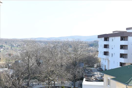 Bez Provizije!!!Dvosoban stan na Tatarskom Brdu!!!