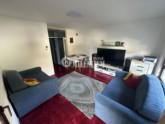 Čukarička padinia 2.5, svetao stan u blizini Ade I