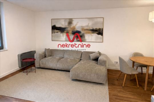 Ekskluzivan Trosoban Stan  75m2 |sa Parkingom