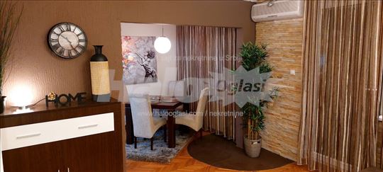 Izdajem odličan kompletno namešten stan kod FONa