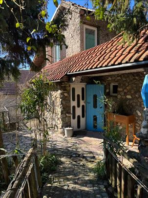 Kaluđerica kod škole Alekse Šantić