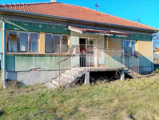 Kuća Stepojevac 99m2, plac 18 ari - uknjiženo