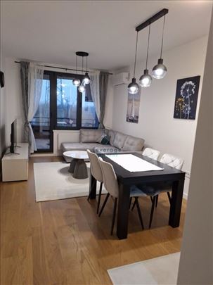 Lastavice, 42m2 + garažno mesto