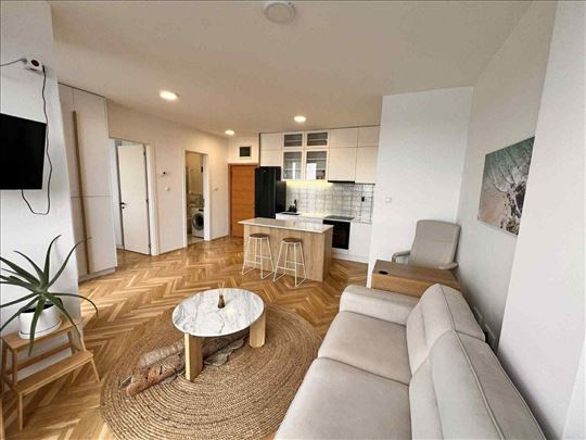 LUX jednoiposoban stan blizu Promenade