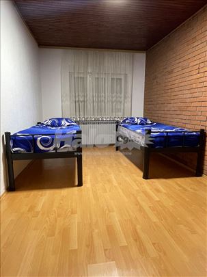 Lux smeštaj za radnike - centar Batajnice