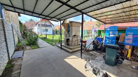 Mlake, Sombor– potpuno renovirana kuća 97m², plac