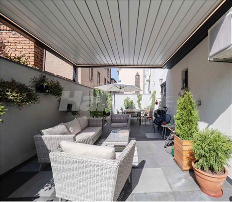 Prodaja stana na Vracaru