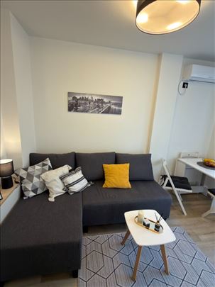 Renoviran, namesten jednoiposoban stan, Rotkvarija