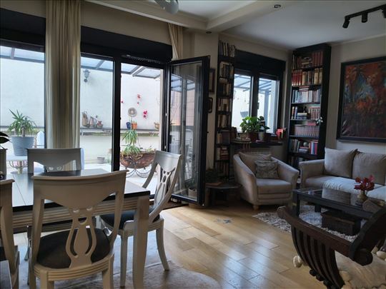 Stan Lekino brdo  Oaza u srcu grada - 150m² ukupn 