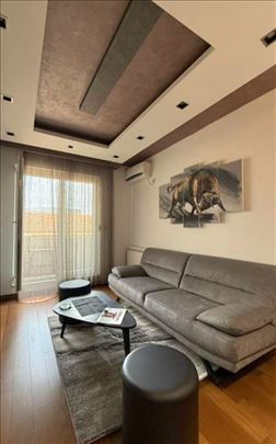 LUX stan, savršena lokacija