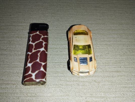 Metalni automobil 14