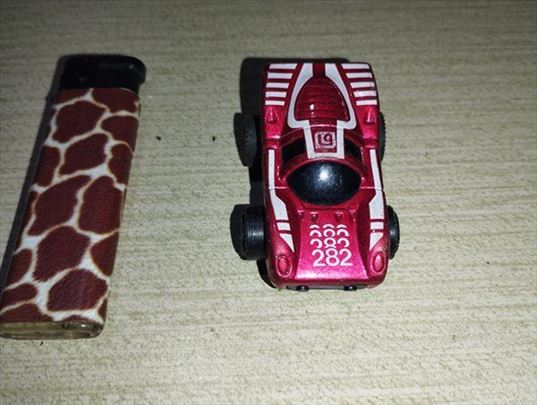 Metalni automobil 19
