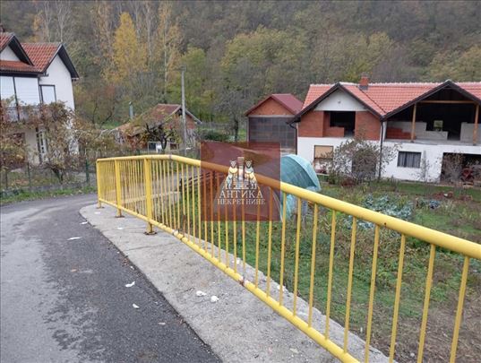 Plac na prodaju okolina Rudnik planine- uknjiženo!