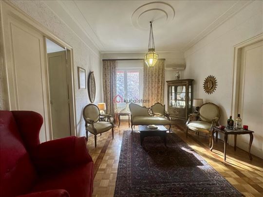 Predivan Salonac u Njegoševoj