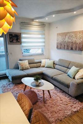 Sjajan duplex, zgrada iz 2018. odmah useljiv