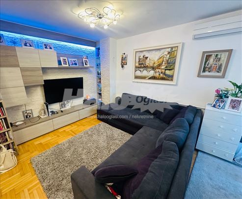 Stan prodaja Beograd - Zeleznik - Savska terasa 