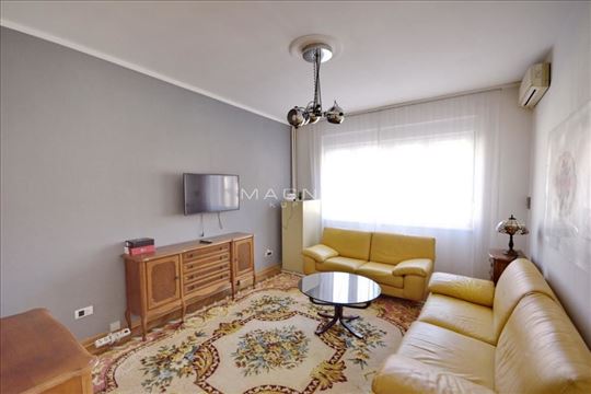 Kod Terazija - namešten dvosoban stan ID#5542