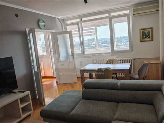 Novi Beograd , Hotel Jugoslavija 80m2, Blok 11c