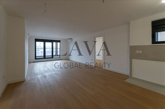 Prostran stan sa terasom i pogledom na Dedinje – 3