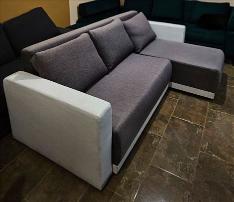 Ugaona garnitura sa funkcijom ležaja