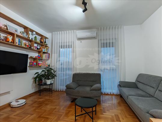 Dvosoban stan, 42m2, pocetak Adica