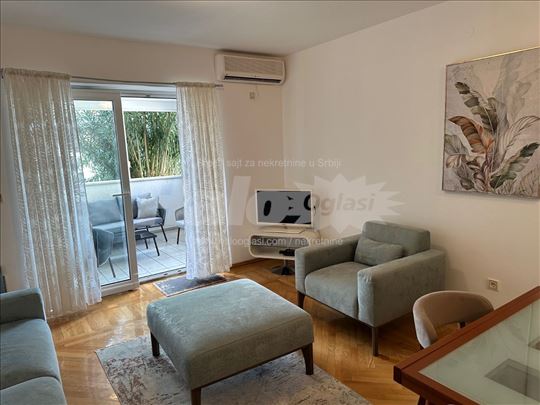 Stan 100m od plaže sa parking mestom