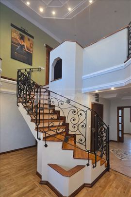 Stan 200m2 Lux Borca