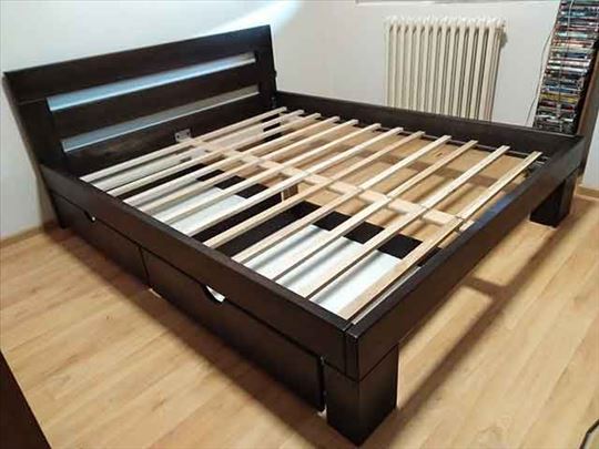 Krevet Quadro u wenge boji sa 2 male fioke 