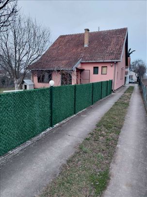 Kuća u Novim Banovcima