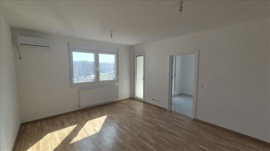 Loznica, Stan, 1.5, 52m2