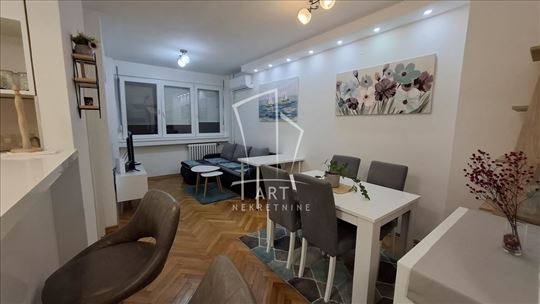 Luks stan na odličnoj lokaciji ID#14413