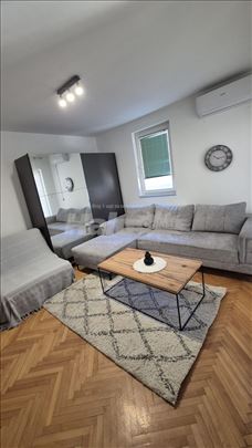 Moderan stan kod Cvetka 40m2