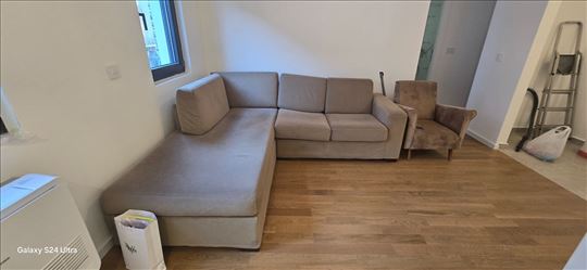 Nov neuseljavan1.5 polunamešten stan