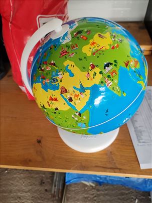 Orboot interaktivni globus