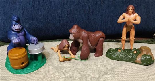Tarzan sa ekipom po Mekdonald receptu