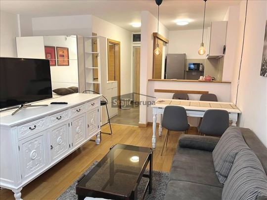 Zemunske kapije, 1.0 namešten,  useljiv