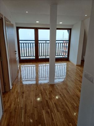 Zlatibor 52m2 mereno 70m2