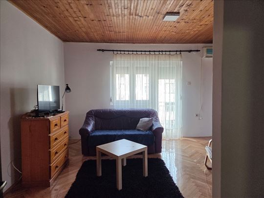 Cerak, Partizanske vode, 2. sprat, 45m2