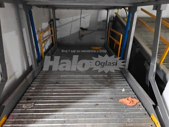 Garazno Mesto (blizu Zire)