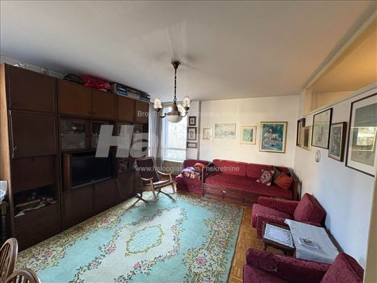 Izdajem stan u Kursulinoj ulici na Vračaru, 40m2