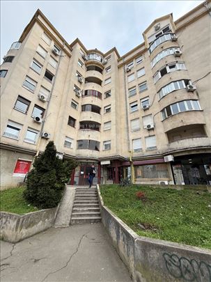 Jednoiposoban stan Banovo brdo