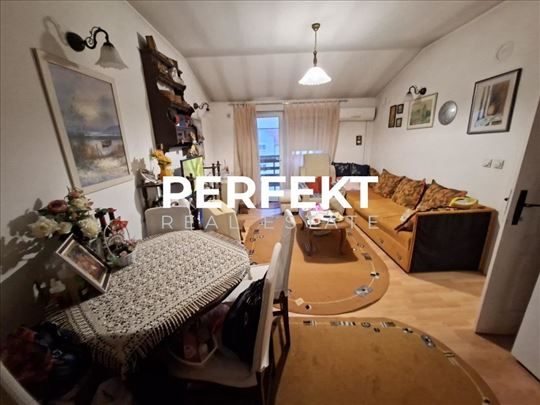 Misa, 47m2, III, eg na struju