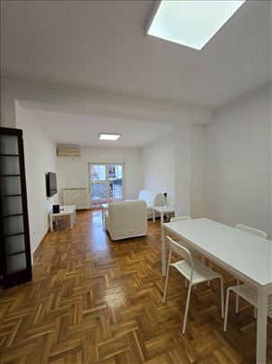 Odlična lokacija, garaža, pet friendly