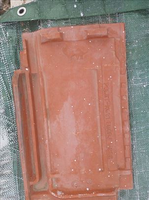 prodajem crep novi becej 222