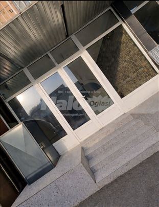 Prodajem lokal u centru Mladenovca