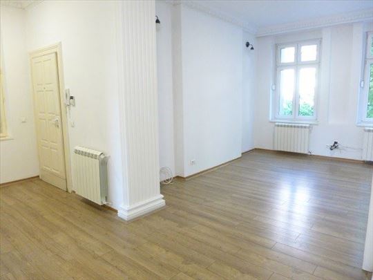 Resavska, 140m2, salonac pogodan za kancelarije