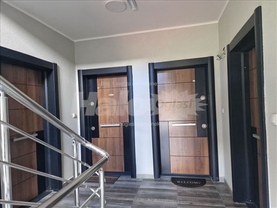 Savršen 52.06kvadrata dvoiposoban Altina