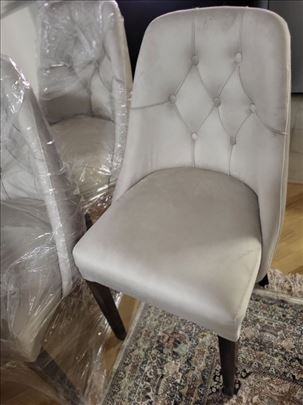 Trpezarijske stolice - komplet 120e (3 stolice)