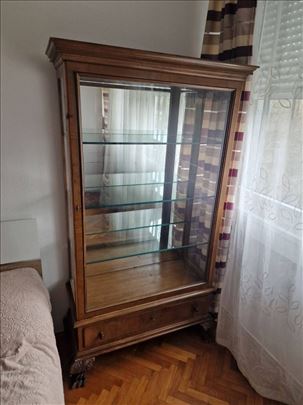 Vitrina -gradjanski stil